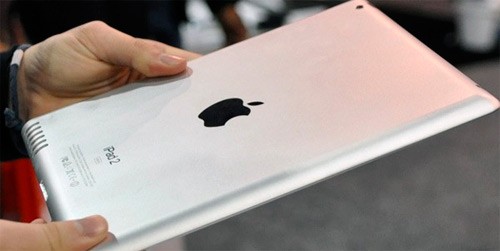 Apple iPad 2: tutte le nuove tariffe dati degli operatori Apple iPad 2: tutte le nuove tariffe dati degli operatori