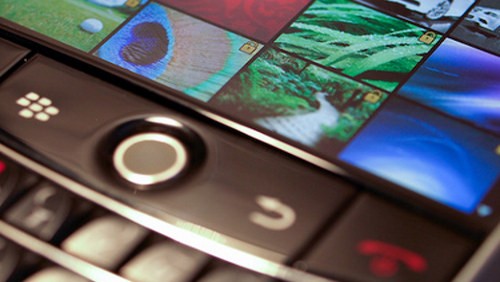 BlackBerry: il blackout continua per il terzo giorno