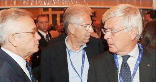 Fondi banda larga: è lite tra Tremonti e Romani Fondi banda larga: è lite tra Tremonti e Romani