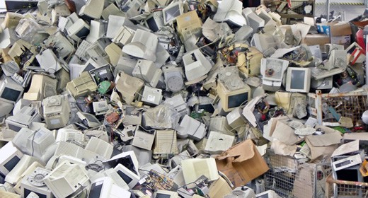 E se le cose cominciassero a precipitare? (V parte) - Pagina 12 Computer_waste_main