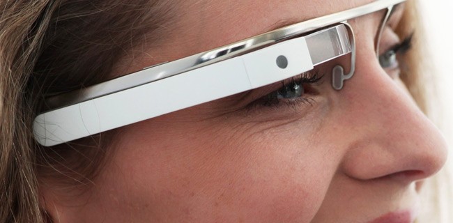 Google Glass proibiti al volante