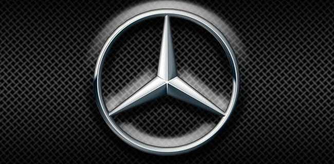 Mercedes-Benz, codici QR per il soccorso stradale Mercedes-Benz, codici QR per il soccorso stradale