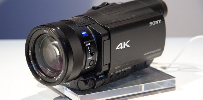 Sony svela la videocamera 4K più piccola al mondo Sony svela la videocamera 4K più piccola al mondo