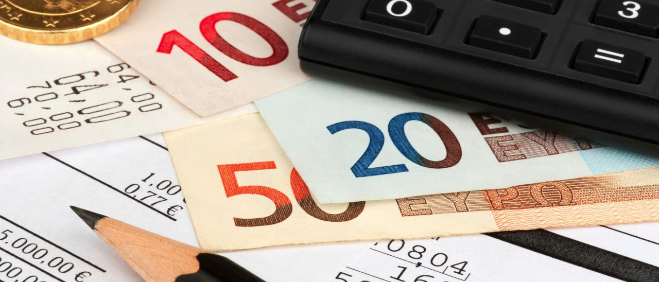 Bollette a 28 giorni, AGCOM diffida gli operatori Bollette a 28 giorni, AGCOM diffida gli operatori