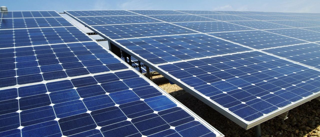 Tesla entra nel mercato dell'energia solare
