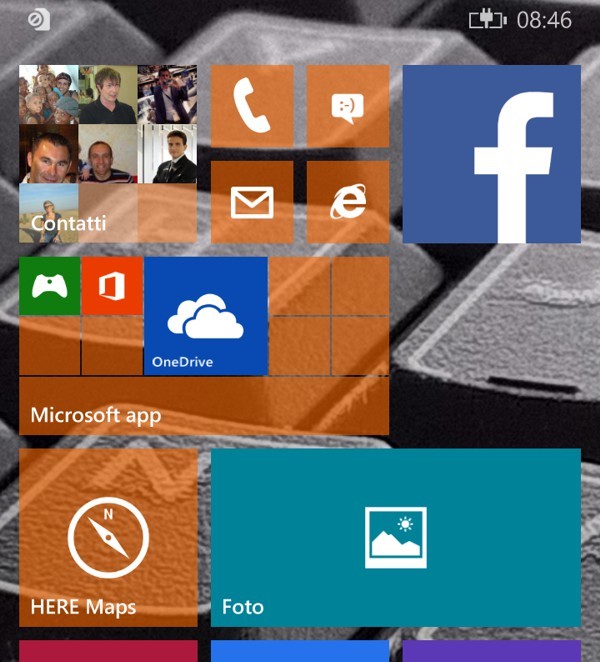 Start screen con tile semitrasparenti