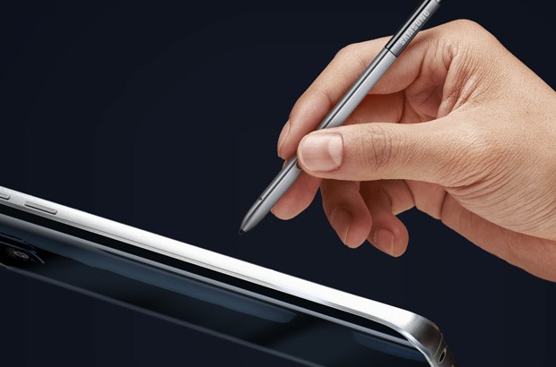 Il pennino S Pen fornito in dotazione con il phablet Samsung Galaxy Note 5