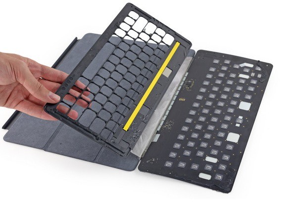 Smart Keyboard teardown