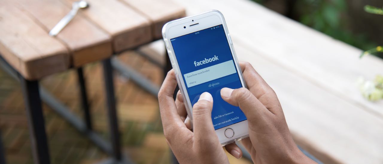 Facebook, i video si potranno scaricare offline