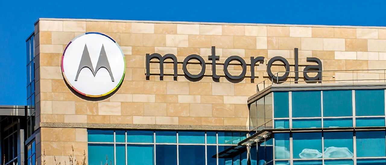 Motorola One Power, con notch e Android One