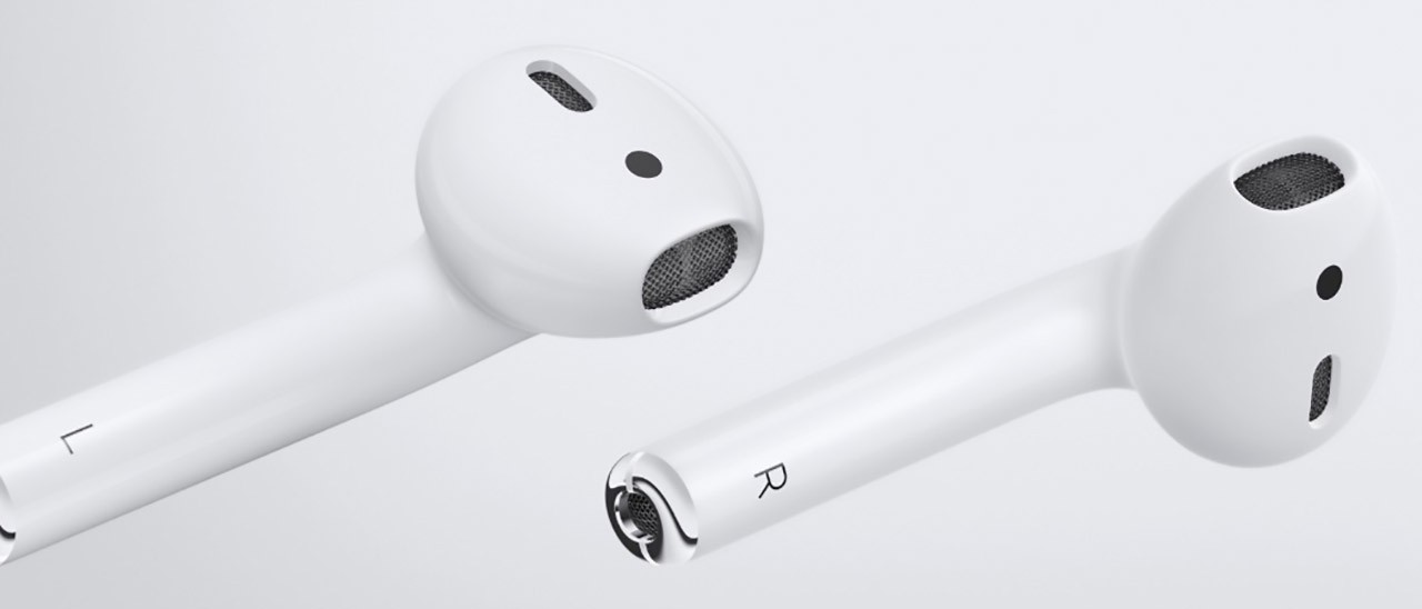 Tim Cook, grande successo per AirPods Tim Cook, grande successo per AirPods