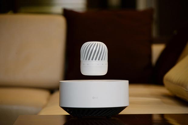 LG Levitating Portable Speaker, lo speaker Bluetooth a levitazione magnetica