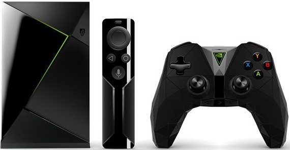 La nuova versione di NVIDIA Shield TV, presentata al CES 2017 di Las Vegas, con il telecomando per i contenuti multimediali e controller per i videogiochi