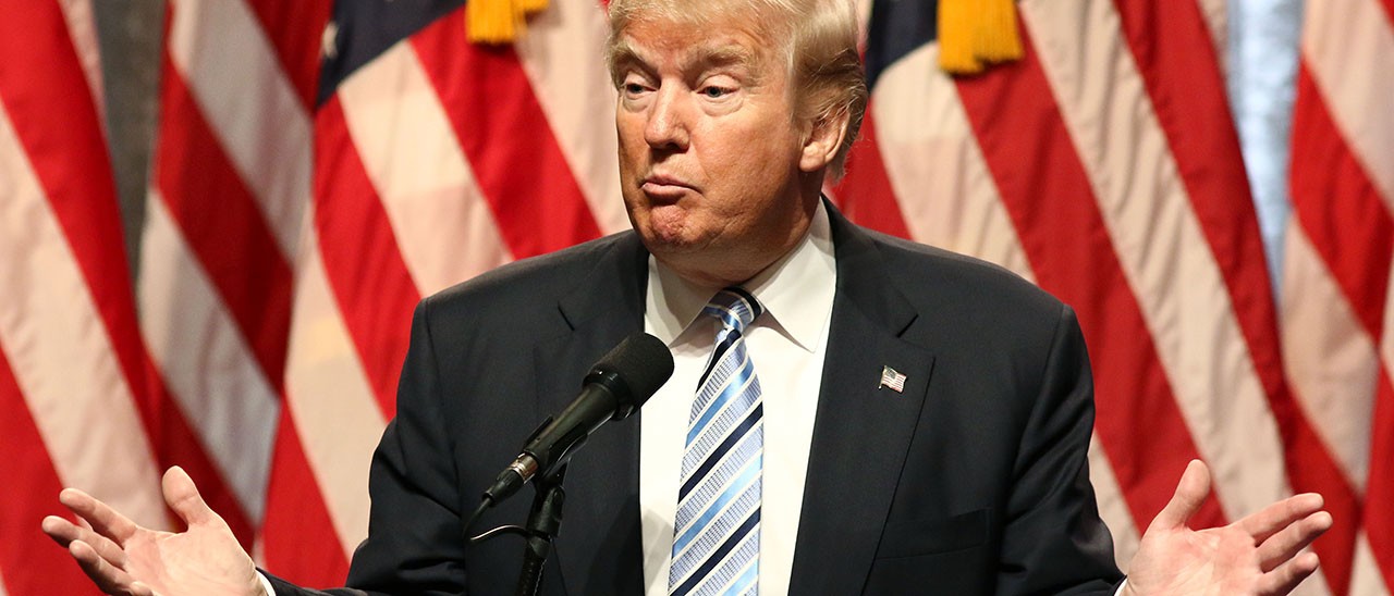 Trump avvisa Apple: tasse se non si produce in USA