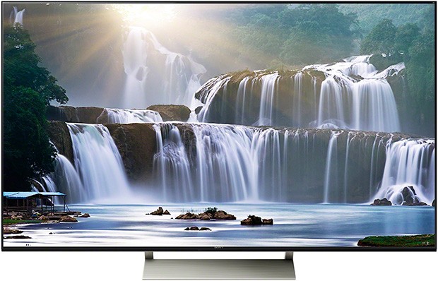 Il televisore XBR-65X930E con la tecnologia dell'Assistente Google