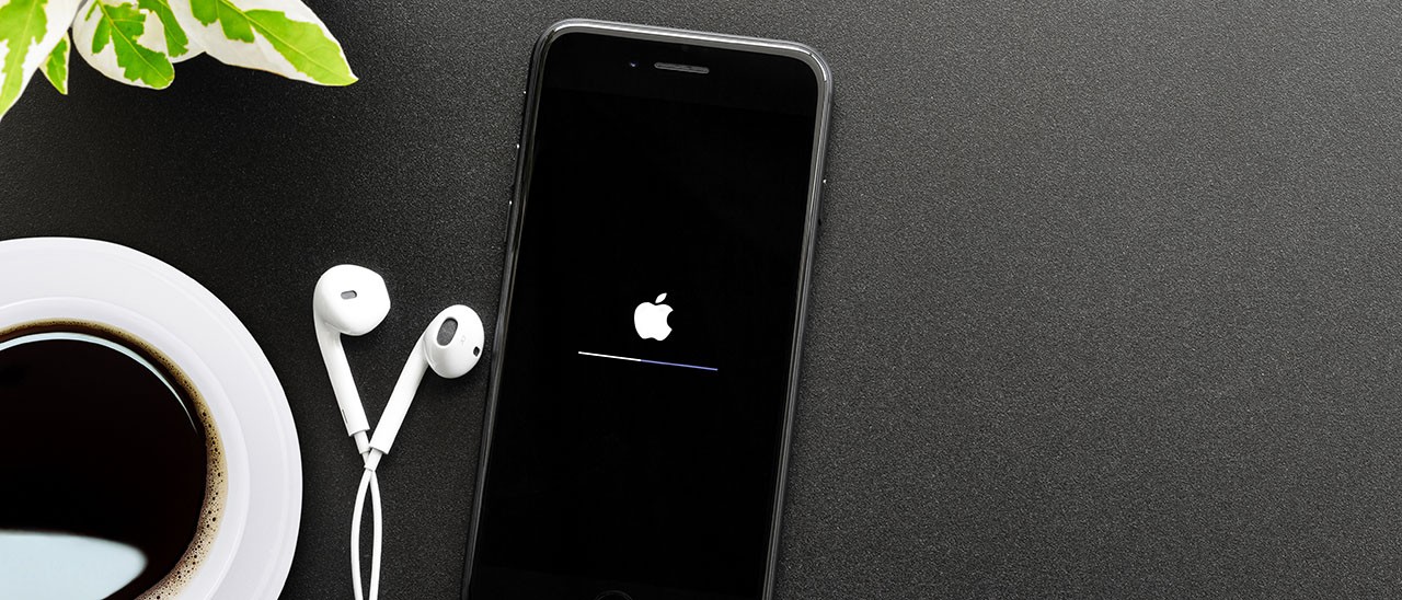 Anche iPhone 7S con scocca in vetro?