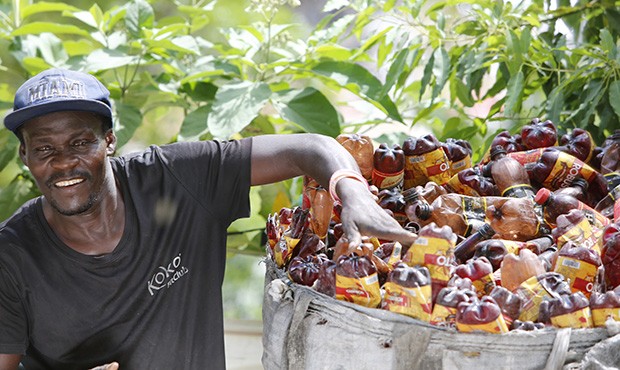 Il progetto messo in campo da HP ad Haiti, per il recupero delle bottiglie di plastica da destinare alla produzione delle cartucce