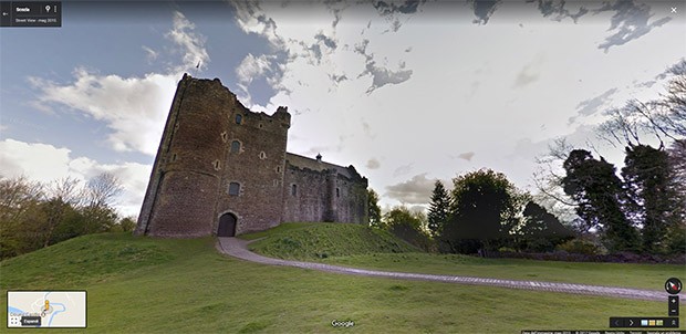 Winterfell, la casa della famiglia Stark: le location sono quelle del Doune Castle (nel distretto Stirling, al centro della Scozia) e del Castle Ward nell'Irlanda del Nord