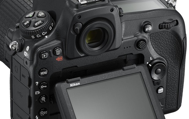 Nikon D850: un dettaglio del corpo macchina