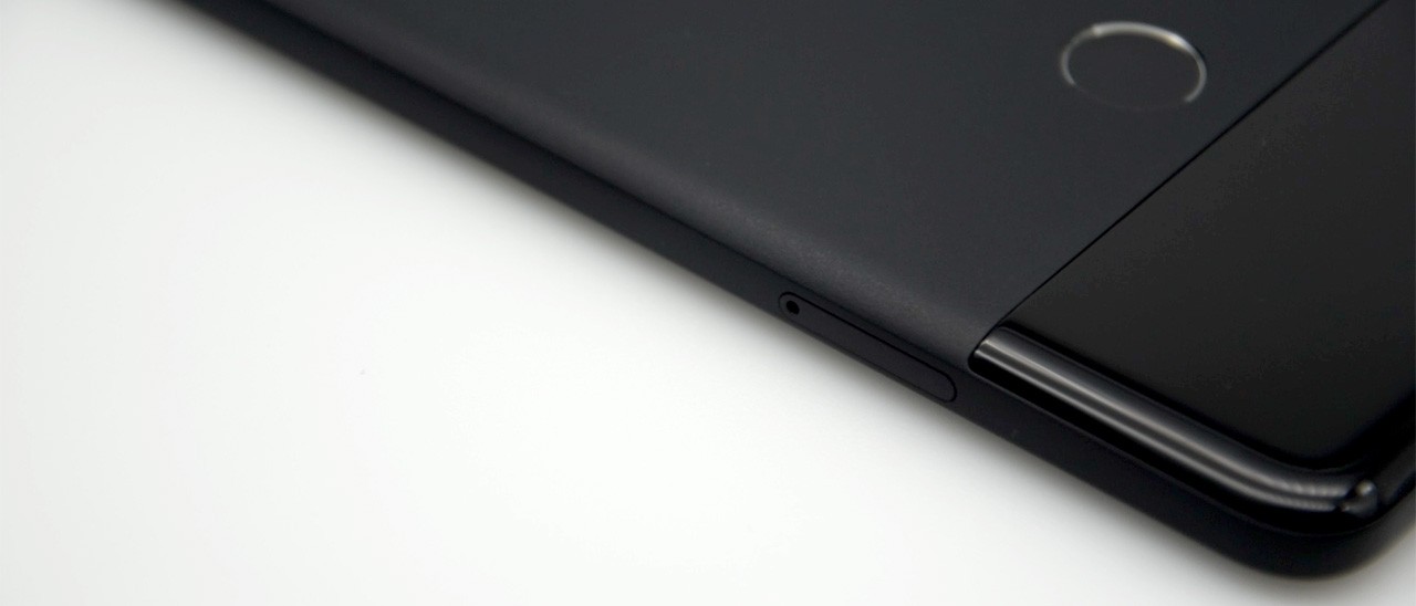 Google Pixel 3 XL: spunta un presunto unboxing Google Pixel 3 XL: spunta un presunto unboxing