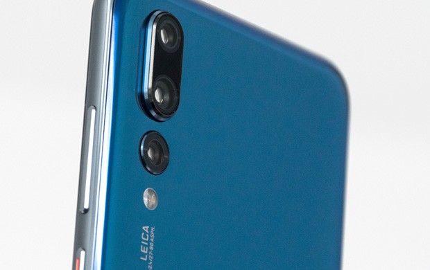 La tripla fotocamera posteriore dello smartphone Huawei P20 Pro