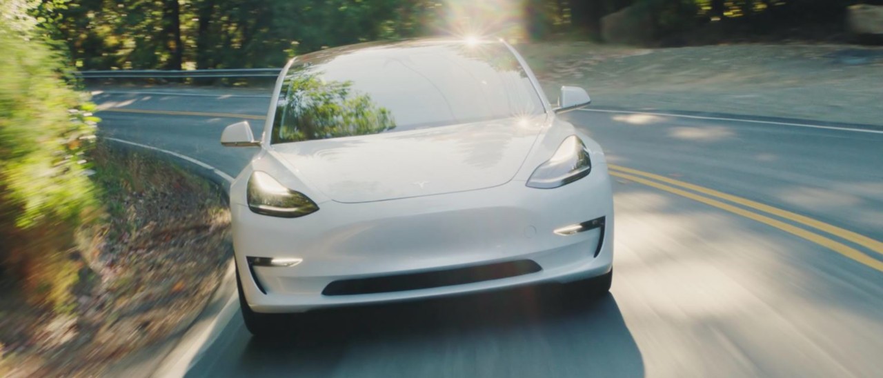 Hacker violano una Model 3 e vincono l'auto