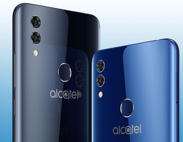 Lo smartphone Alcatel 5V nelle colorazioni Spectrum Black e Spectrum Blue