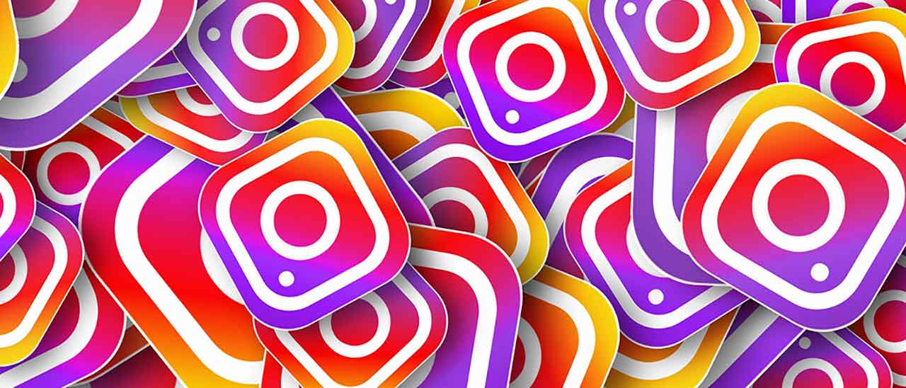 Instagram testa le Storie di gruppo