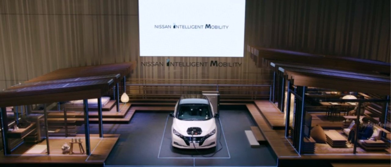 Nissan, la casa si alimenta con l'auto elettrica