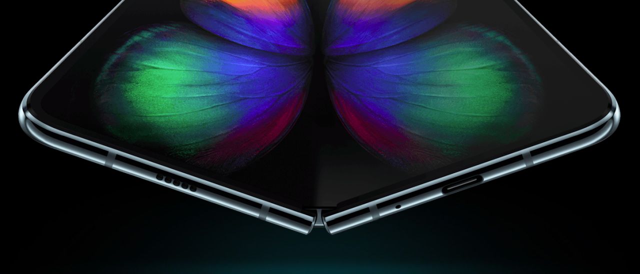 Samsung Galaxy Fold, corretti i difetti di design