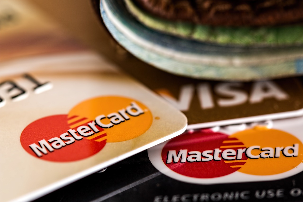 Cashback Natale: arrivano i rimborsi, cosa bisogna fare