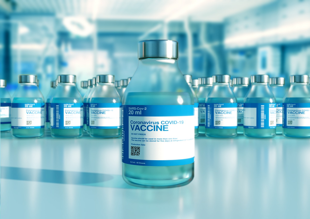 Twitter: sanzioni a chi diffonde fake news sui vaccini