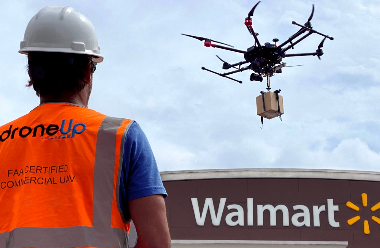 Walmart lancia un servizio di consegna con i droni Walmart lancia un servizio di consegna con i droni