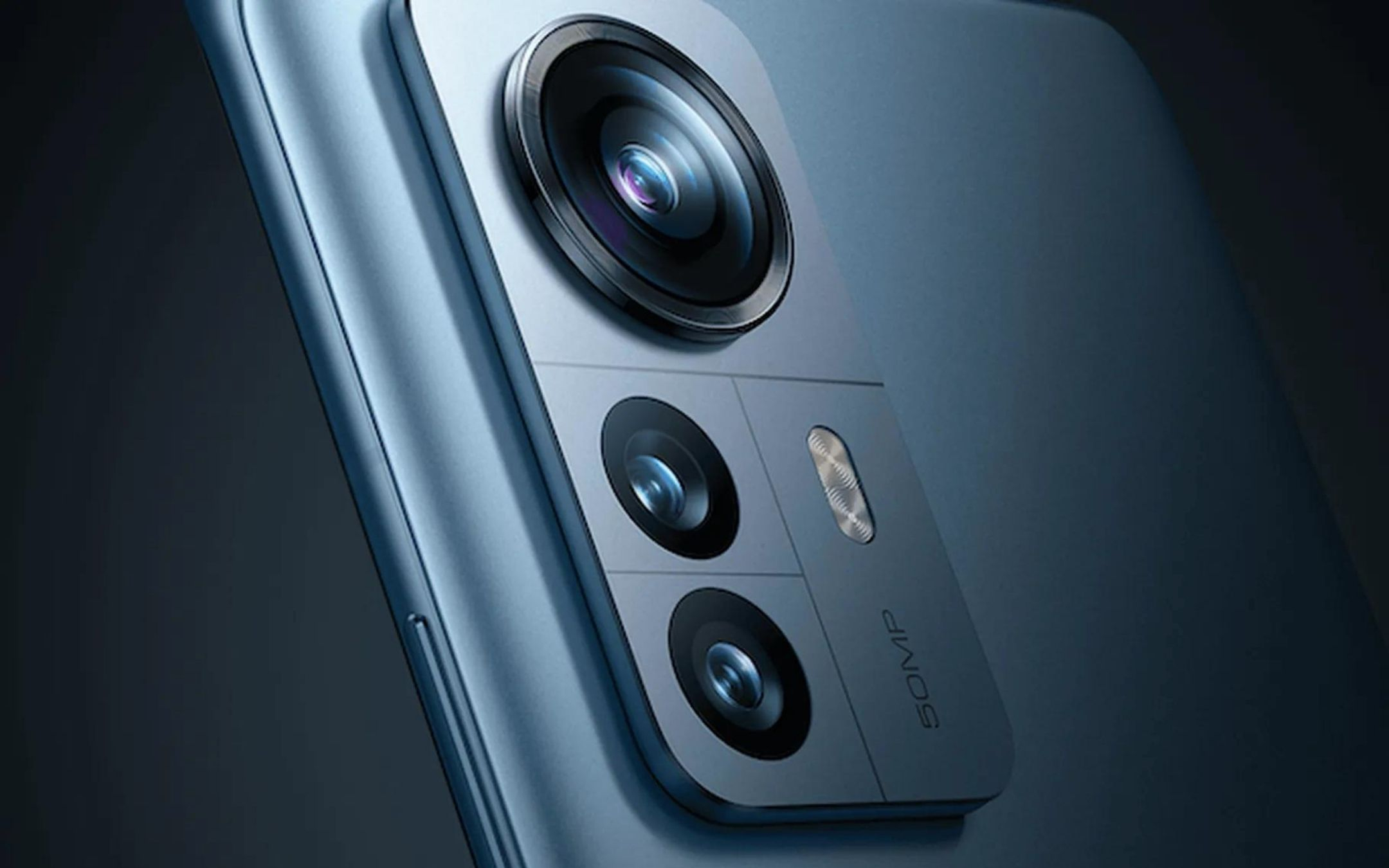 Gli italiani, lo smartphone e la fotocamera