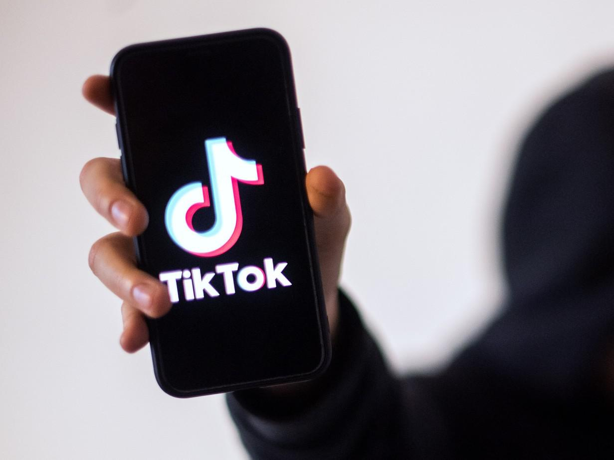 TikTok, è boom di boomers: sono sempre di più gli over 60 iscritti