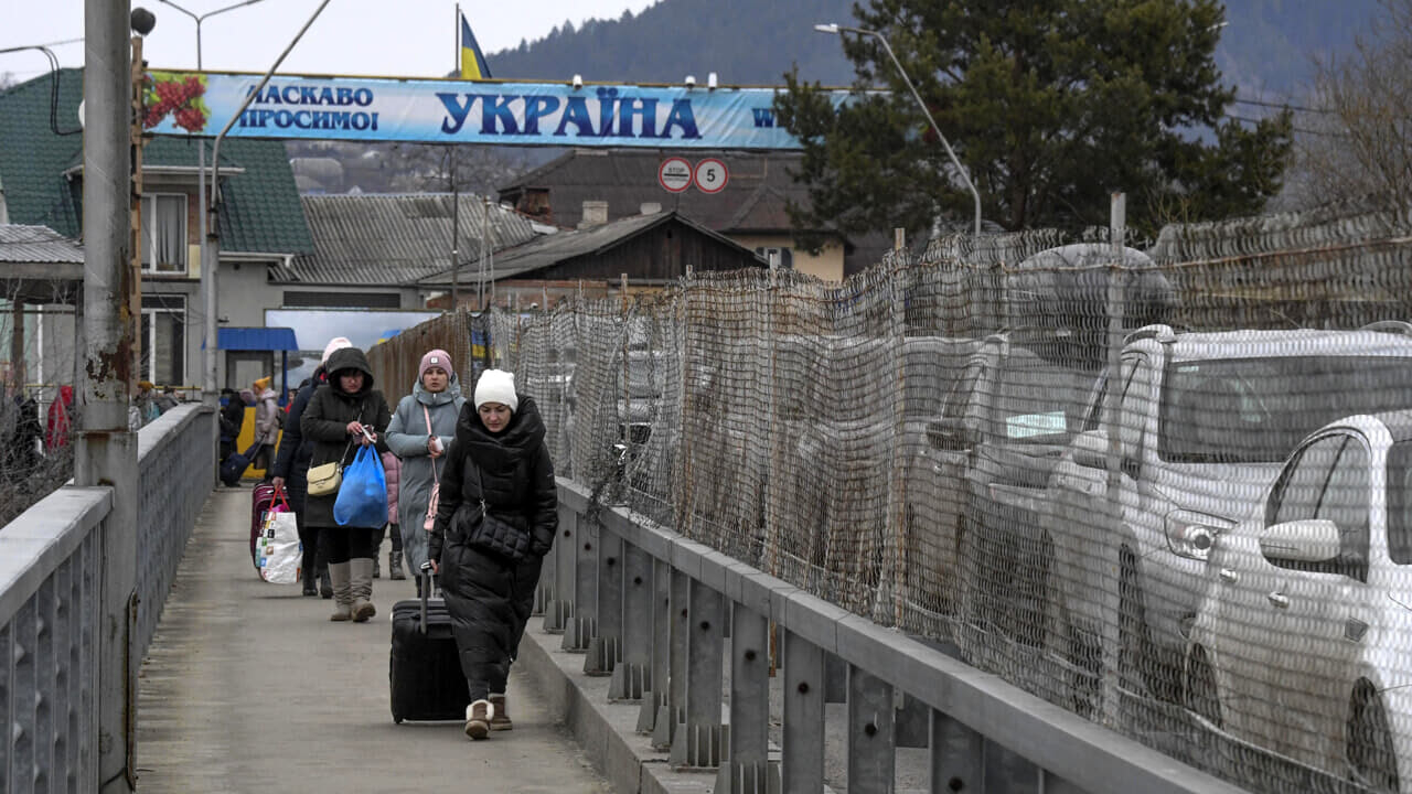 Ucraina, è allarme truffa sugli aiuti ai profughi