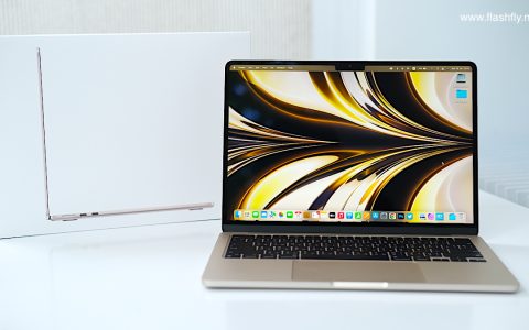 MacBook Air M2 SUBITO a casa tua con 350€ di sconto grazie ad Amazon: anche a rate