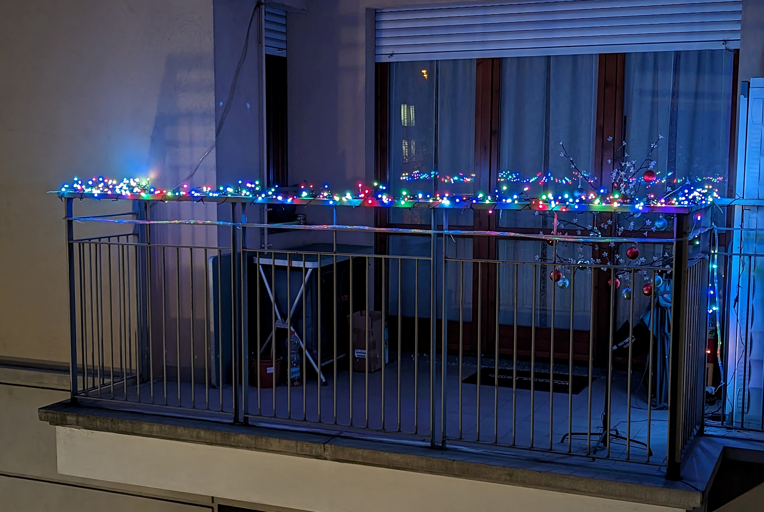 Twinkly Cluster Balcony