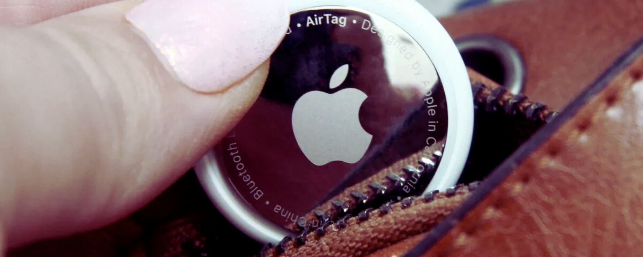 Apple AirTag in confezione da 4 costa 30€ in meno su Amazon VOLA a