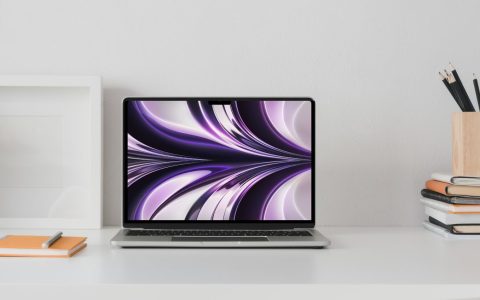 MacBook Air M2, il PC con i superpoteri di Apple al minimo storico su eBay