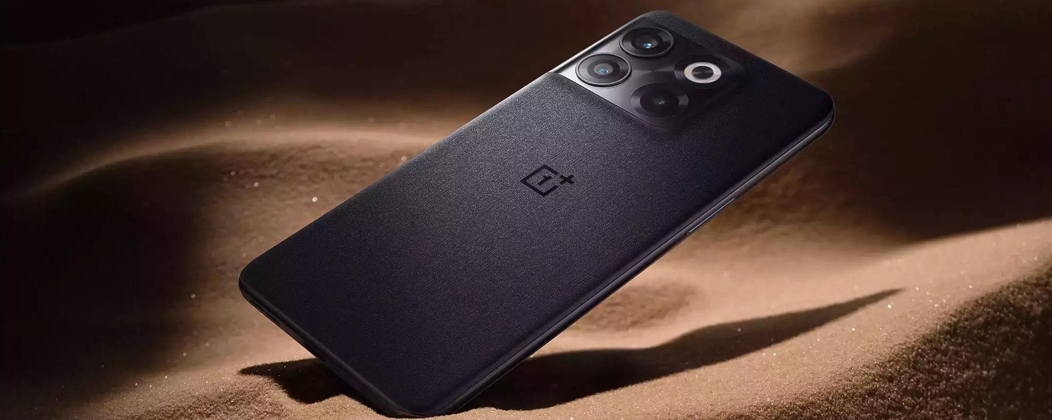 OnePlus 10T si aggiorna ancora; è un buon investimento nel 2024? OnePlus 10T si aggiorna ancora; è un buon investimento nel 2024?
