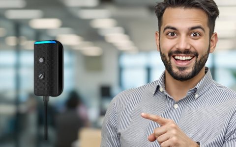 Porta Alexa in auto: Echo Auto in offerta a soli 24,99€