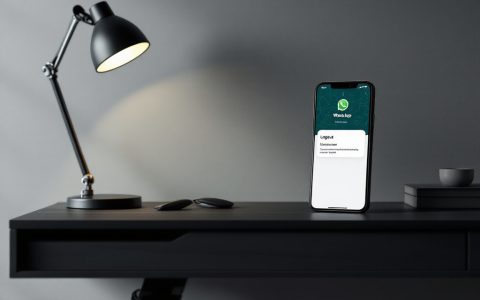 WhatsApp semplifica il Logout: una rivoluzione per la gestione degli account