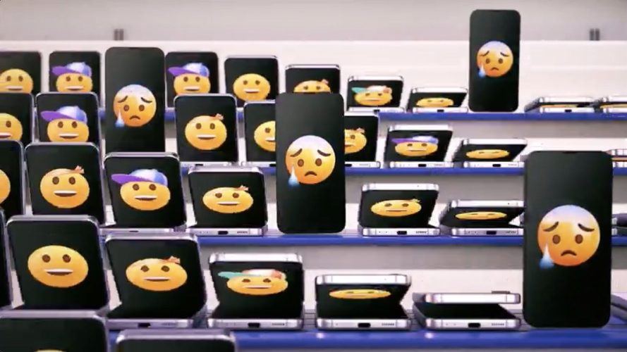 Samsung Galaxy Z Flip4 vs iPhone - Spot Qatar 2022