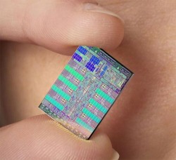 Sony cede la produzione di chip a Toshiba