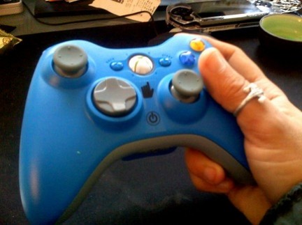 Nuovo controller blu per Xbox 360