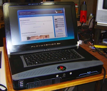 Ecco la PlayStation 3 portatile di Ben Heck