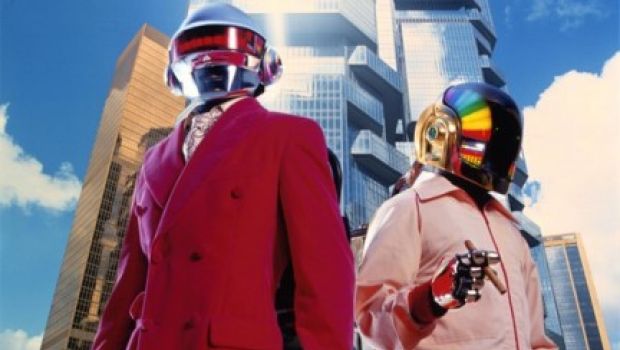 11 pezzi originali dei Daft Punk presenti in DJ Hero