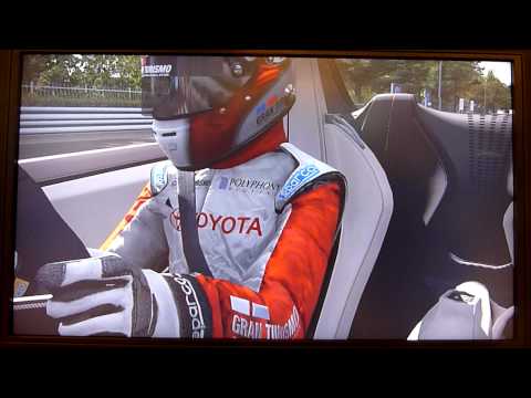 GT5 driver looking around