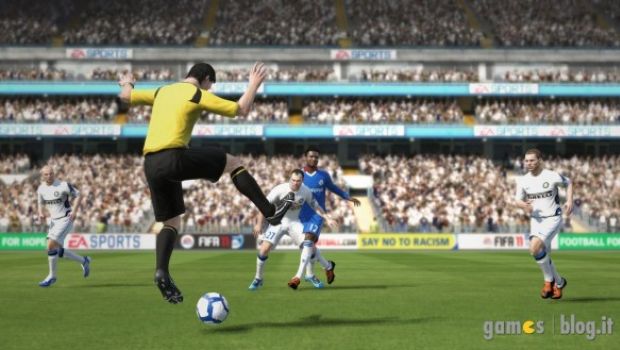 FIFA 11: nuove immagini e video-diario di sviluppo sui miglioramenti alla giocabilità